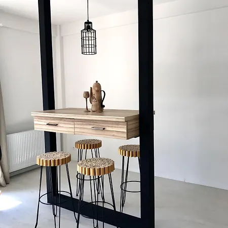 Center Boutique