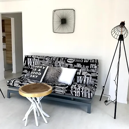 Apartment Center Boutique